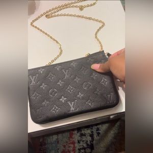 Louis Vuitton medium size bag, like new only used a few times.